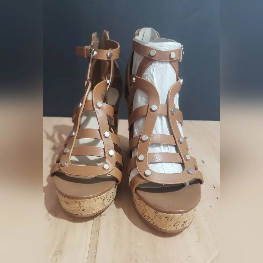 NWOT Marc Fisher Tan Strap Platform Wedges size 7M